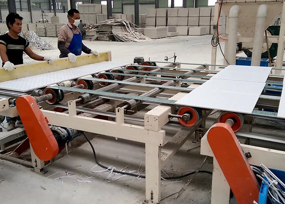 PLC ปกครองแผ่นหิน PVC และอัลลูมิเนียมฟอยล์สองด้านเครื่อง laminating