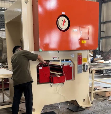 ระบบไฮดรอลิกกดด้วยตาไก่ตาไก่อัตโนมัติและเครื่อง Grommet