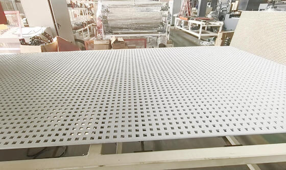 ราคาดี เครื่องเจาะแผ่น CNC อัตโนมัติ ด้วยความแม่นยําสูงและพลังงาน 11 KW สําหรับเจาะแผ่นหลายหลุม ออนไลน์