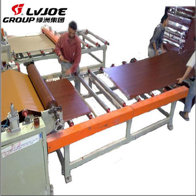 เครื่องทำกระเบื้องเพดานยิปซั่มพีวีซีแบบอัตโนมัติและมีประสิทธิภาพ