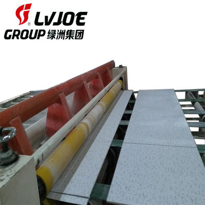 อุปกรณ์ตัดอัตโนมัติที่มีความแม่นยำสูง 2-15m / นาทีความเร็วระบบ PLC