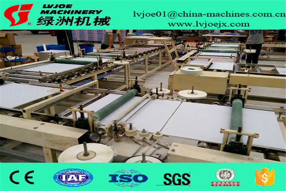 ระบบ PLC แผ่นยิปซัมฝ้าเพดานกระเบื้อง PVC Flim Tape Edge Machine 380V
